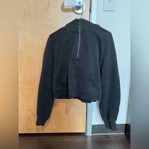Black lululemon scuba 1/4 zip.